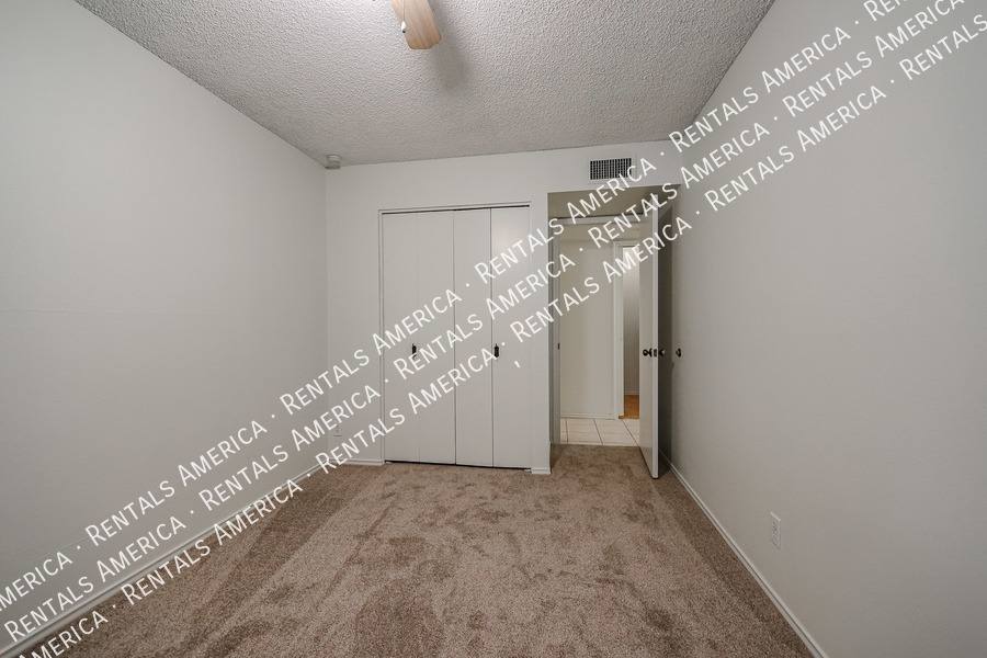 Townhouse for rent at 6626 N Majorca Lane W, Phoenix, AZ 85016