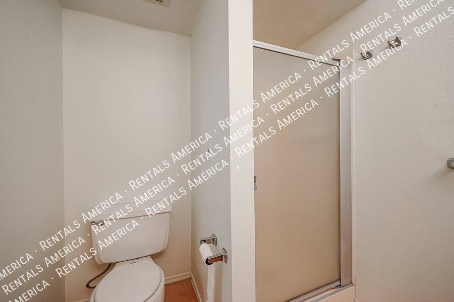 Townhouse for rent at 6626 N Majorca Lane W, Phoenix, AZ 85016