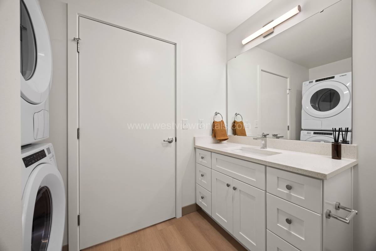 Apartment for rent at 711 Astor St, Bellingham, WA 98225