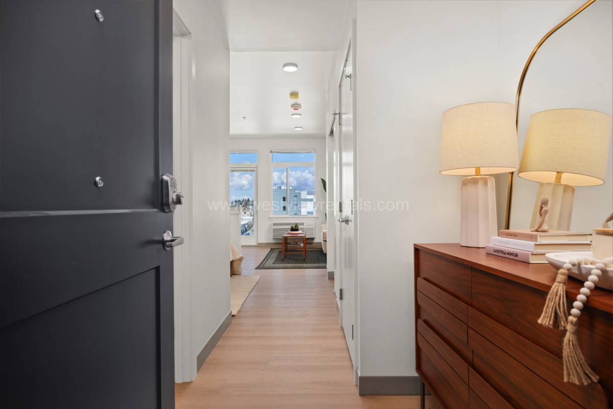 Apartment for rent at 711 Astor St, Bellingham, WA 98225