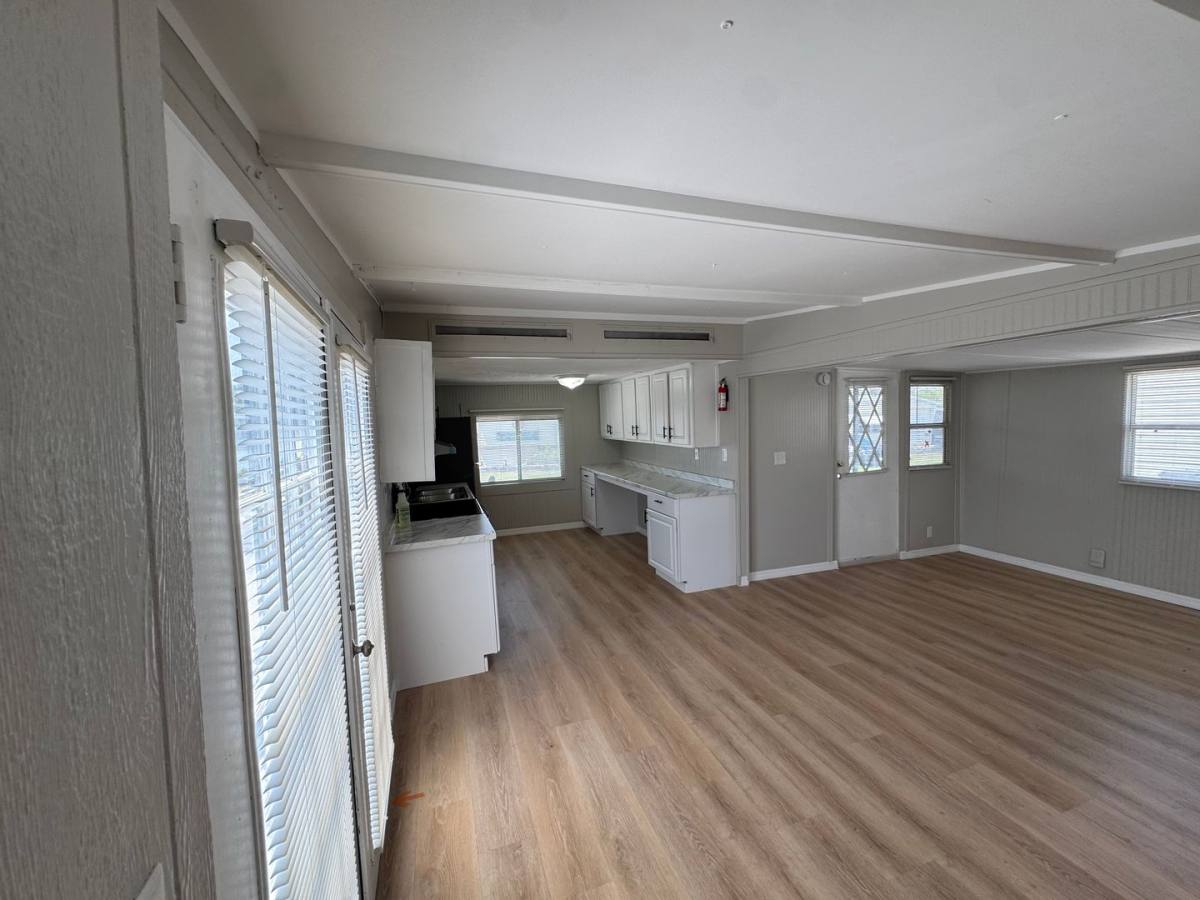 Apartment for rent at 512 51st Ave Dr W, Bradenton, FL 34207