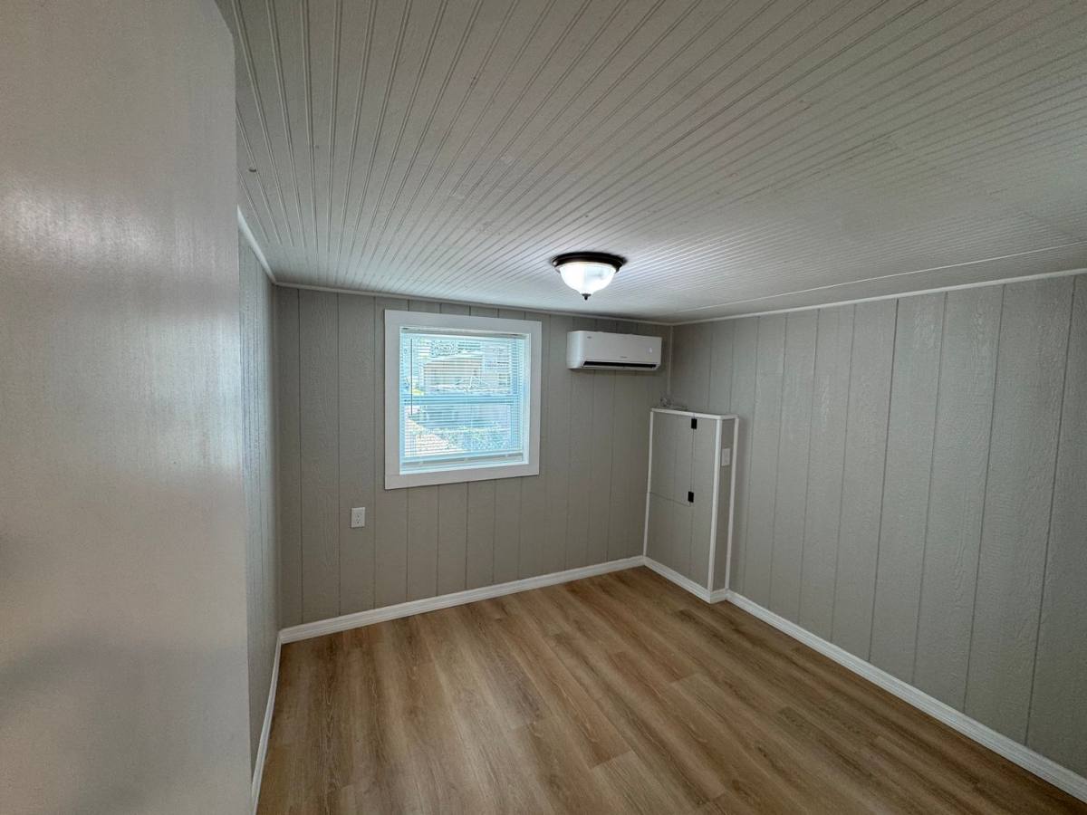 Apartment for rent at 512 51st Ave Dr W, Bradenton, FL 34207