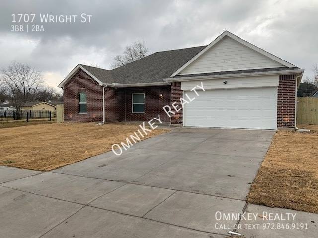 House for rent at 1707 Wright St, Greenville, TX 75401