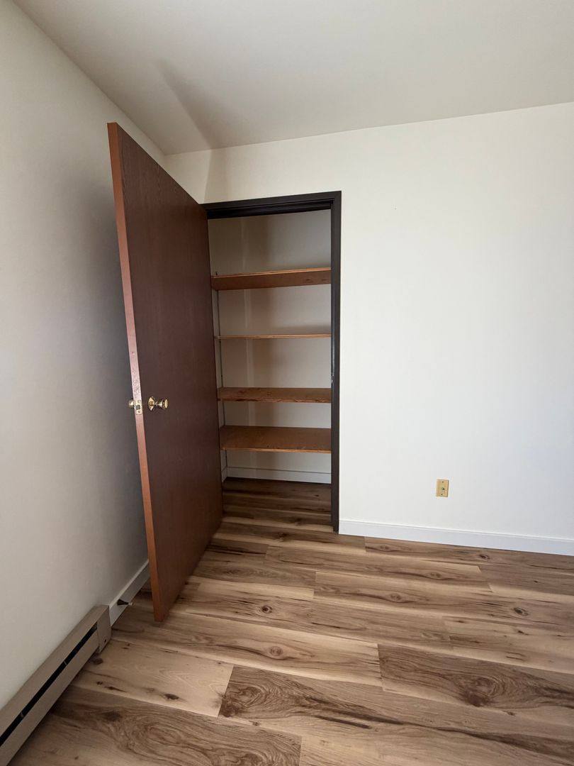 Apartment for rent at 966 E Elm Dr, Little Chute, WI 54140