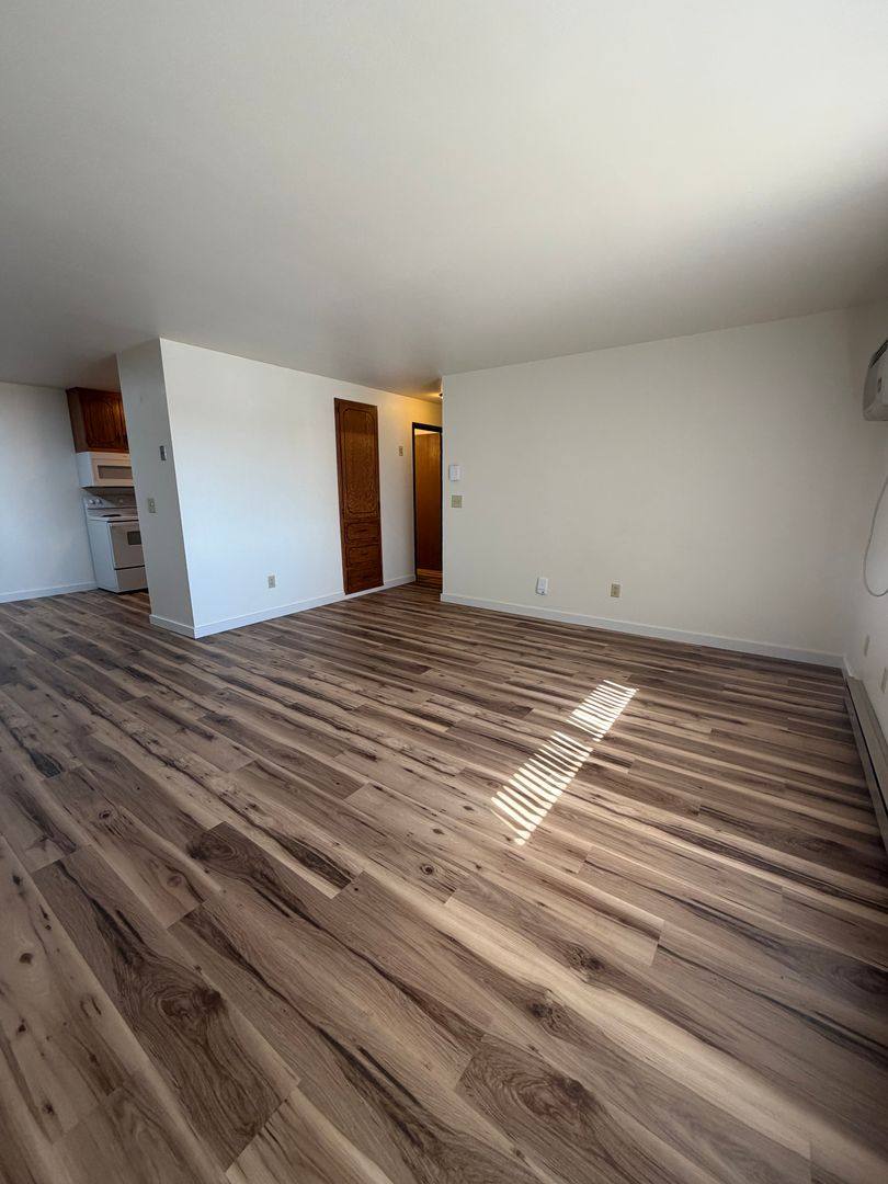 Apartment for rent at 966 E Elm Dr, Little Chute, WI 54140