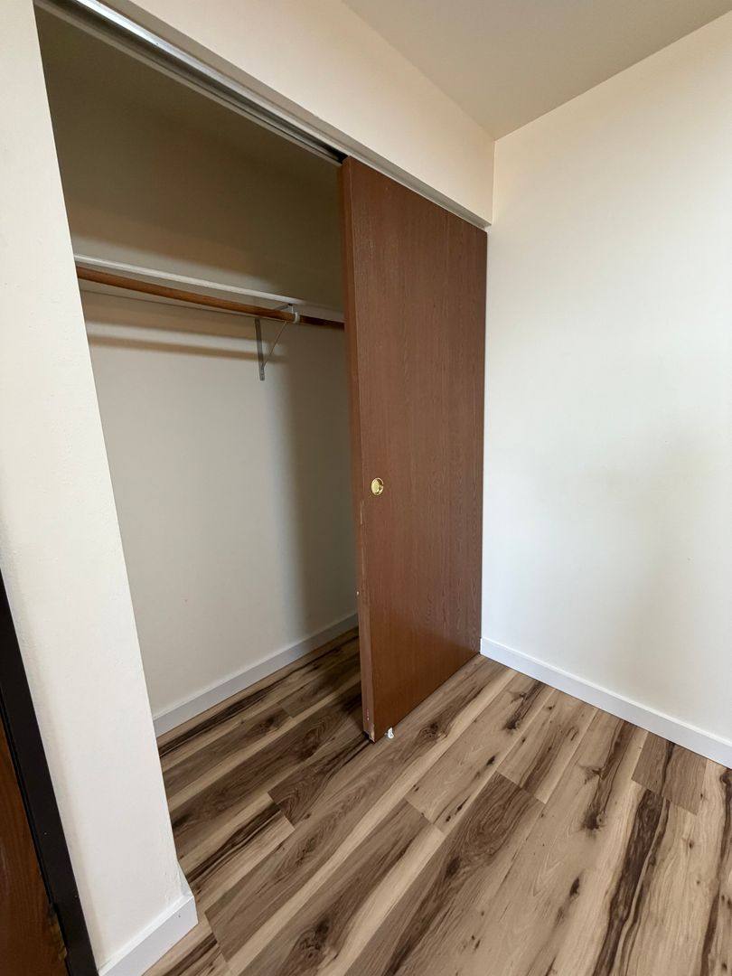 Apartment for rent at 966 E Elm Dr, Little Chute, WI 54140