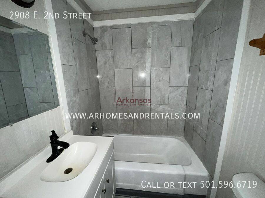 Apartment for rent at 2908 E 2nd St, North Little Rock, AR 72114
