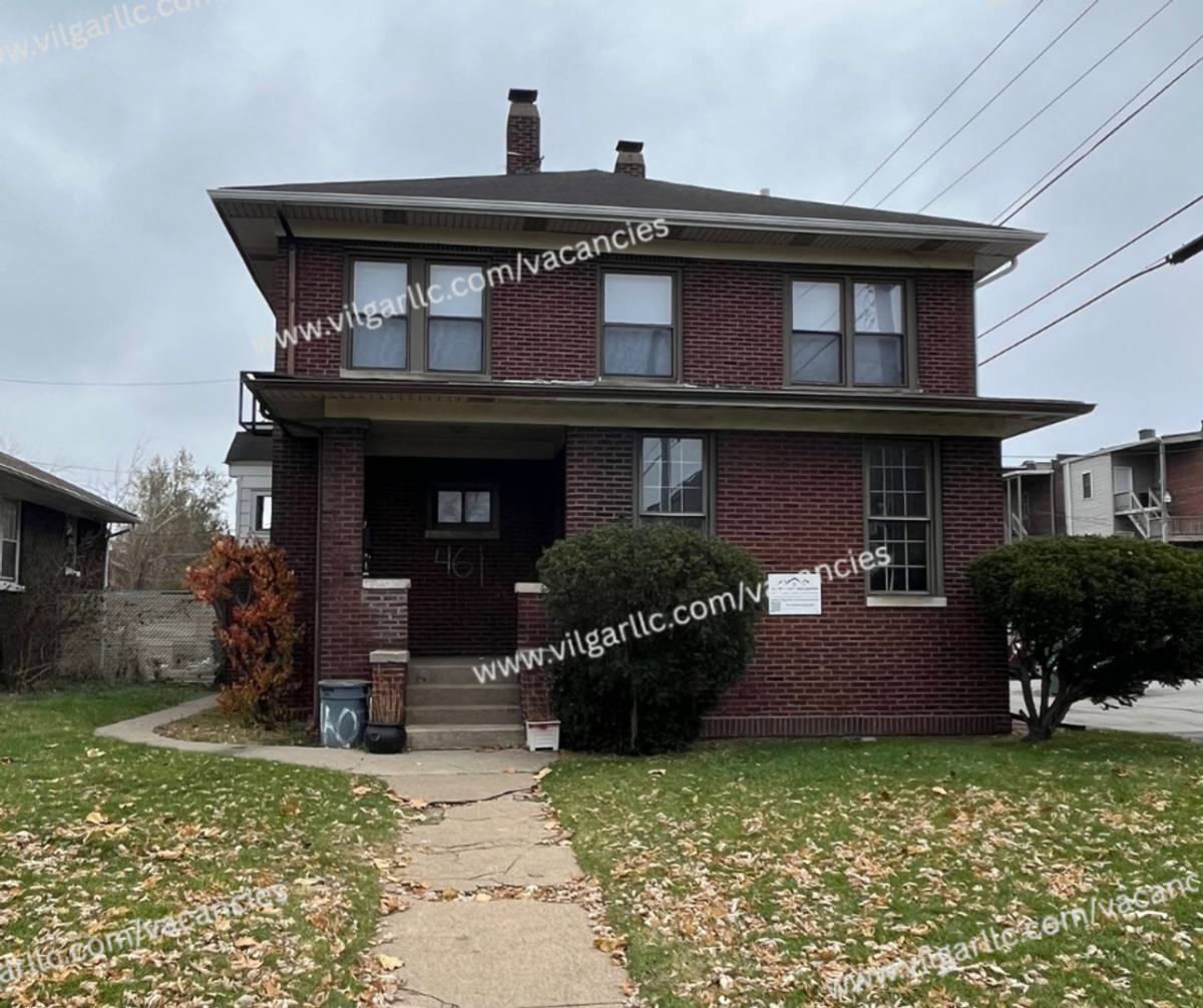 Apartment for rent at 461 Hayes St, Gary, IN 46404