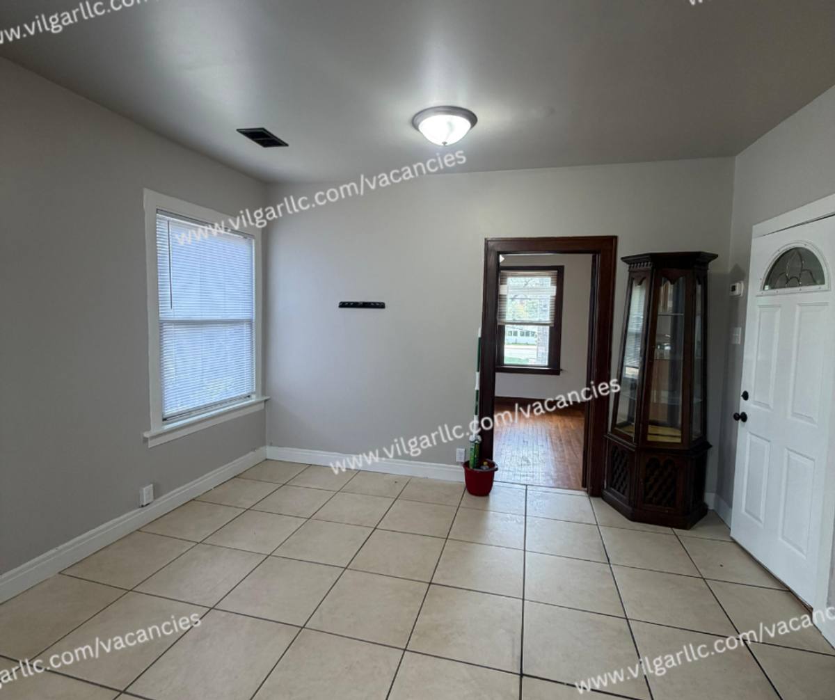 Apartment for rent at 461 Hayes St, Gary, IN 46404