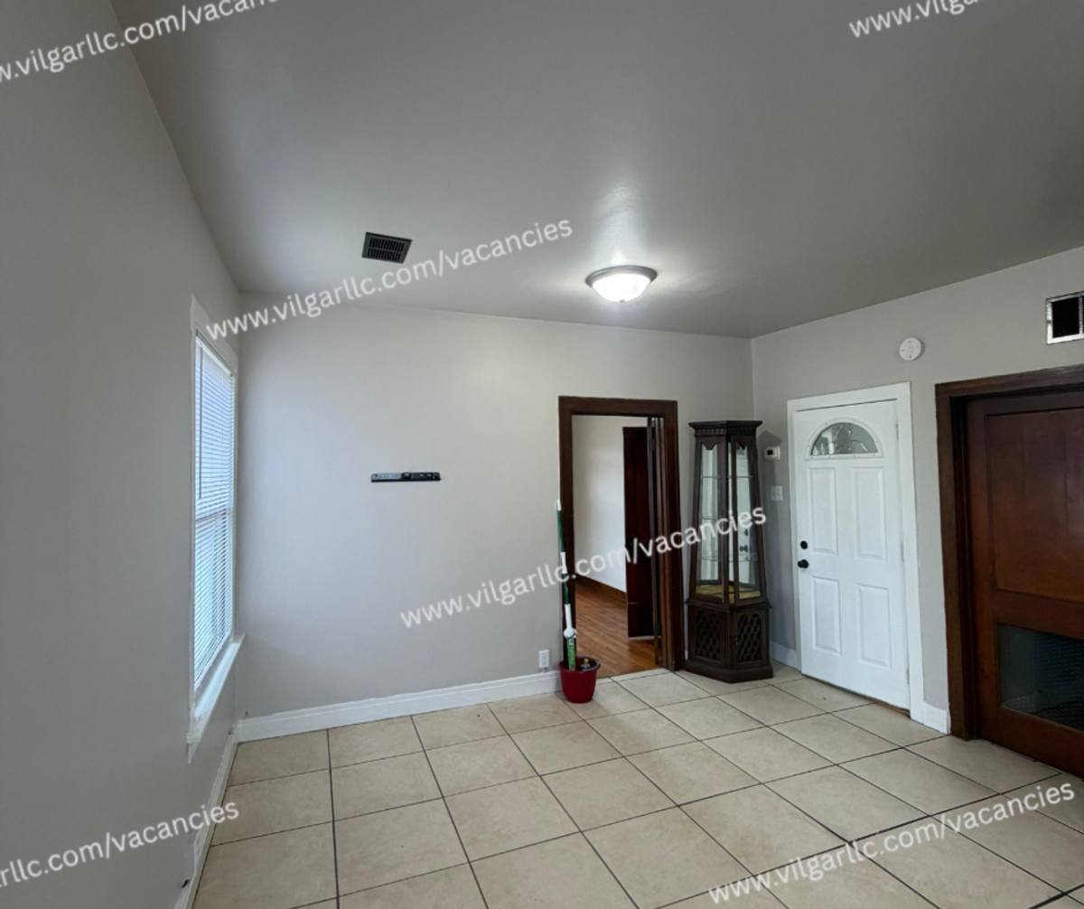 Apartment for rent at 461 Hayes St, Gary, IN 46404