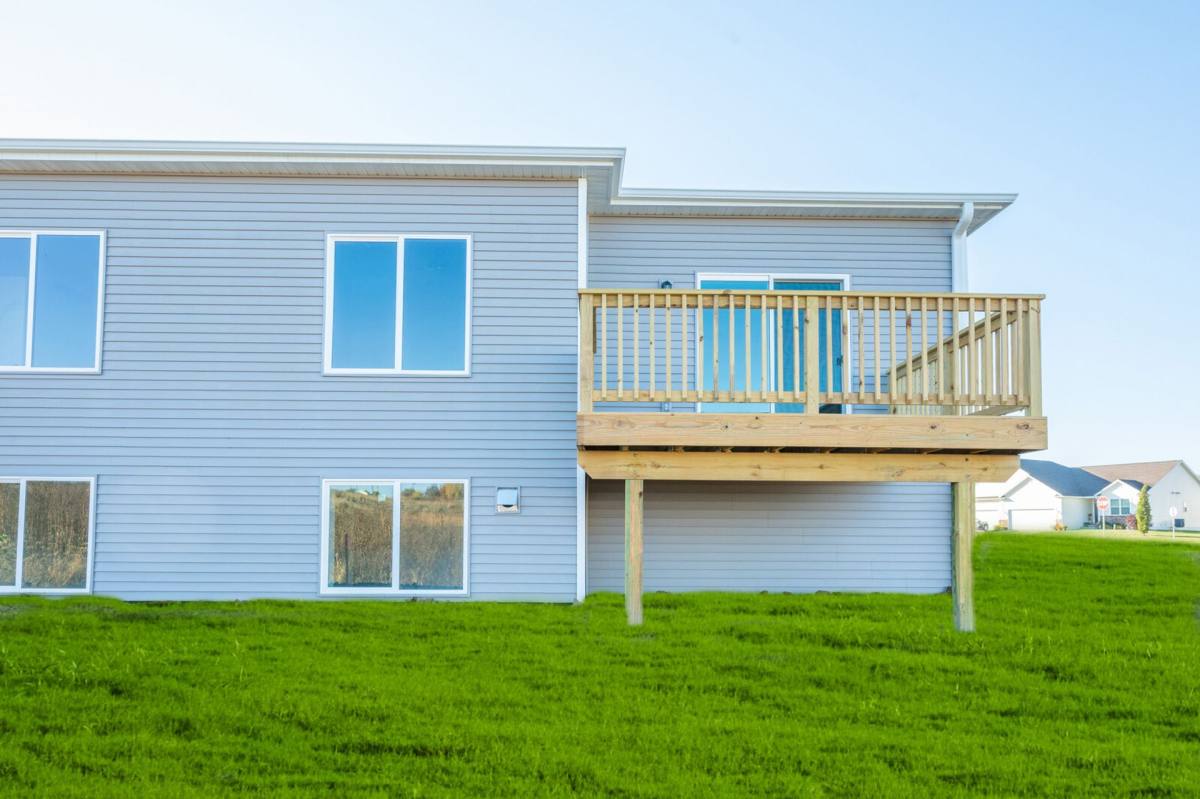 Townhouse for rent at 355 Northern Trace Way, Polk City, IA 50226