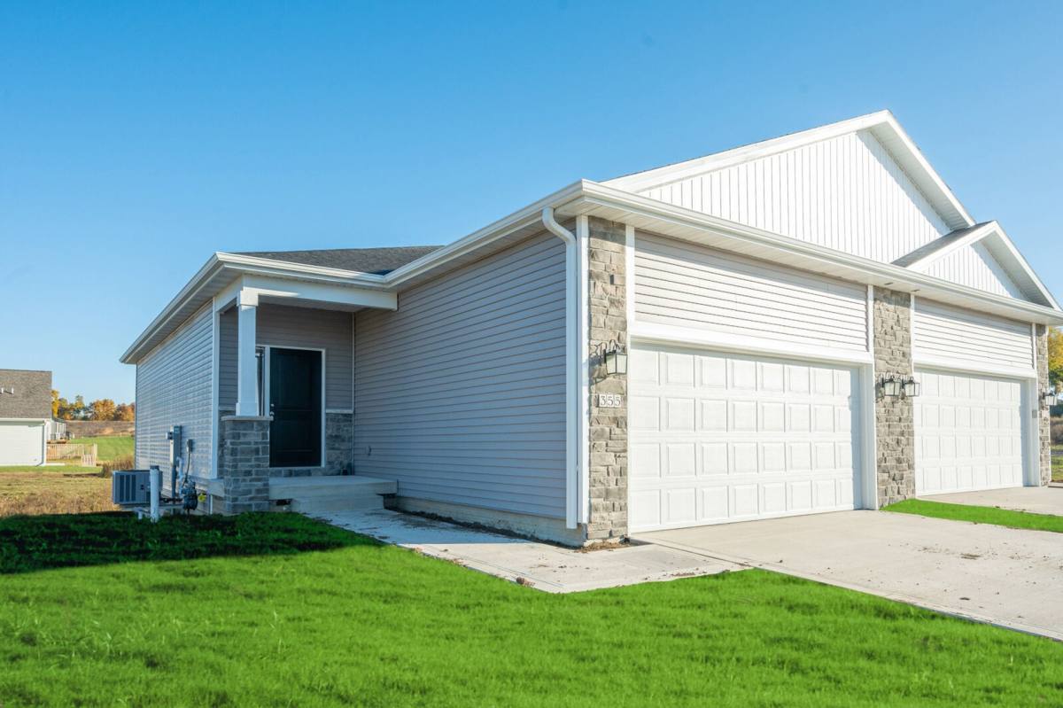 Townhouse for rent at 355 Northern Trace Way, Polk City, IA 50226