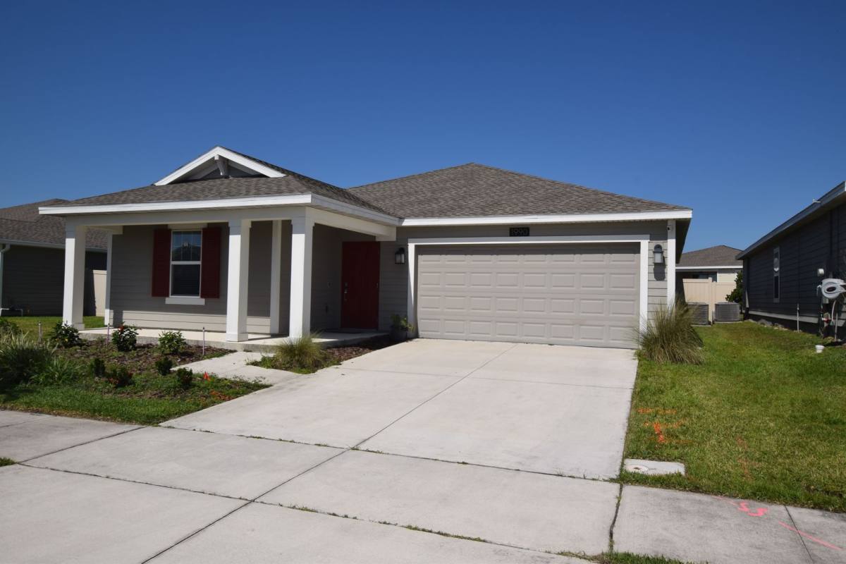 House for rent at 1990 Cricket Cradle Dr, Kissimmee, FL 34746