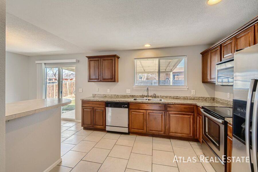 House for rent at 14972 E 45th Ave, Denver, CO 80239