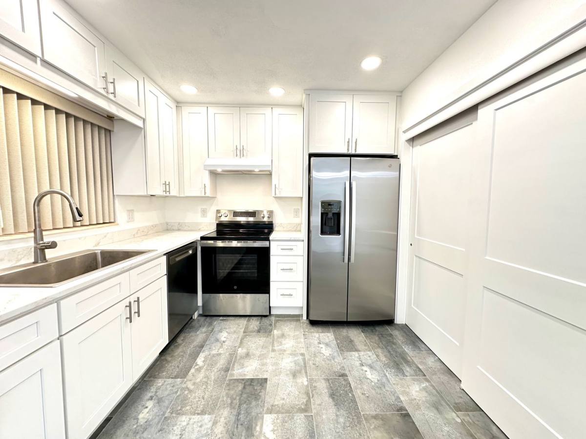 House for rent at 10 158th Ave, Saint Petersburg, FL 33708