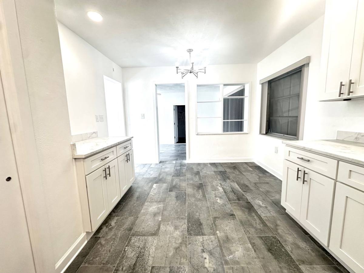 House for rent at 10 158th Ave, Saint Petersburg, FL 33708