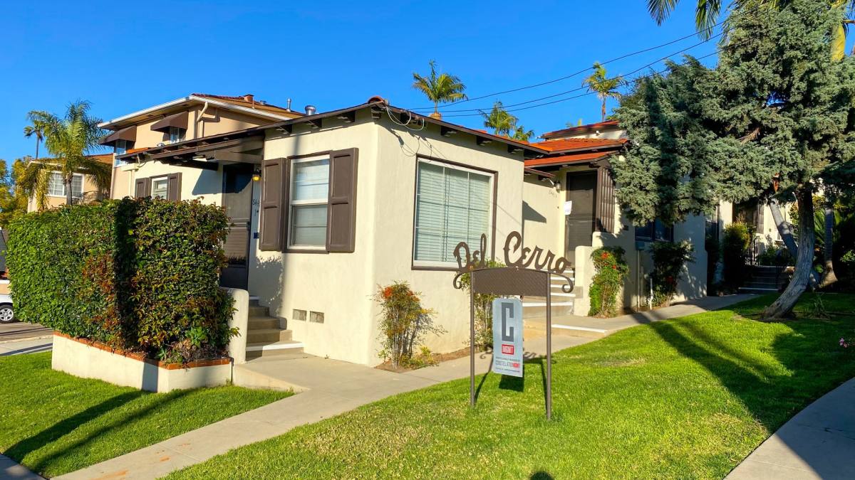 Apartment for rent at 8437-8441 La Mesa Blvd, La Mesa, CA 91942