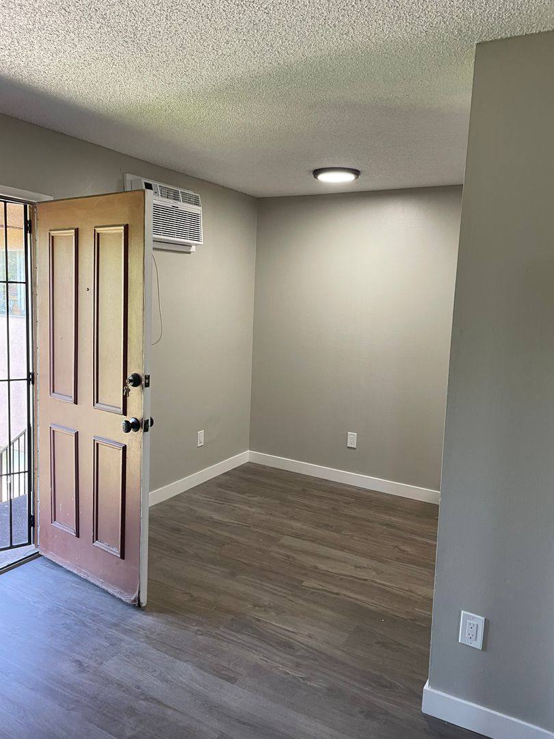 Apartment for rent at 8919 Mango Ave, Fontana, CA 92335