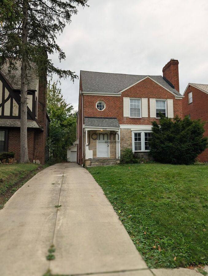Apartment for rent at 3580 Normandy Dr, Cleveland, OH 44120