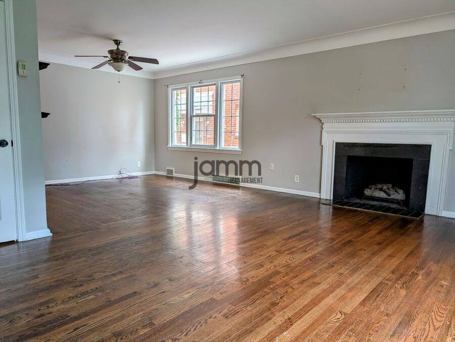 Apartment for rent at 3580 Normandy Dr, Cleveland, OH 44120