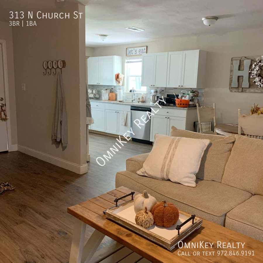 House for rent at 313 N Church St, Blue Ridge, TX 75424