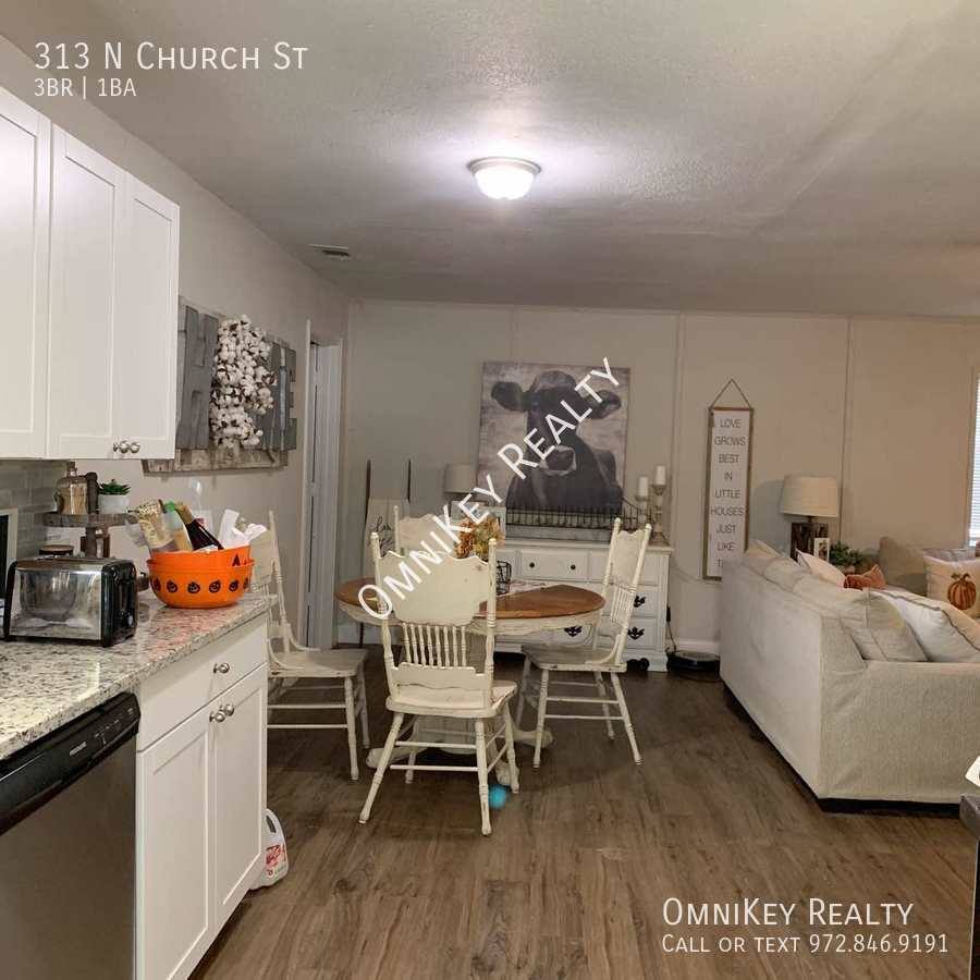 House for rent at 313 N Church St, Blue Ridge, TX 75424