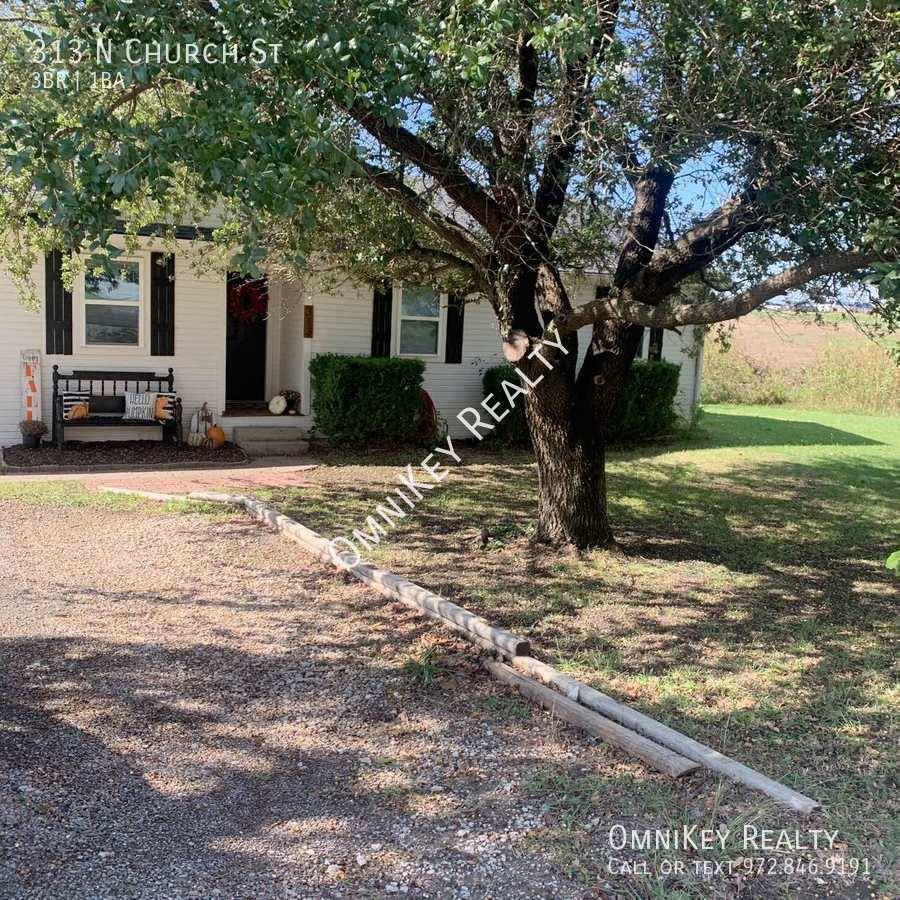 House for rent at 313 N Church St, Blue Ridge, TX 75424