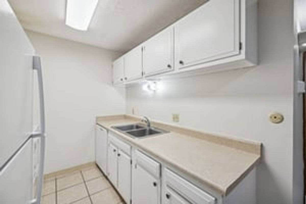 Apartment for rent at 2504 Vine St, Lincoln, NE 68503