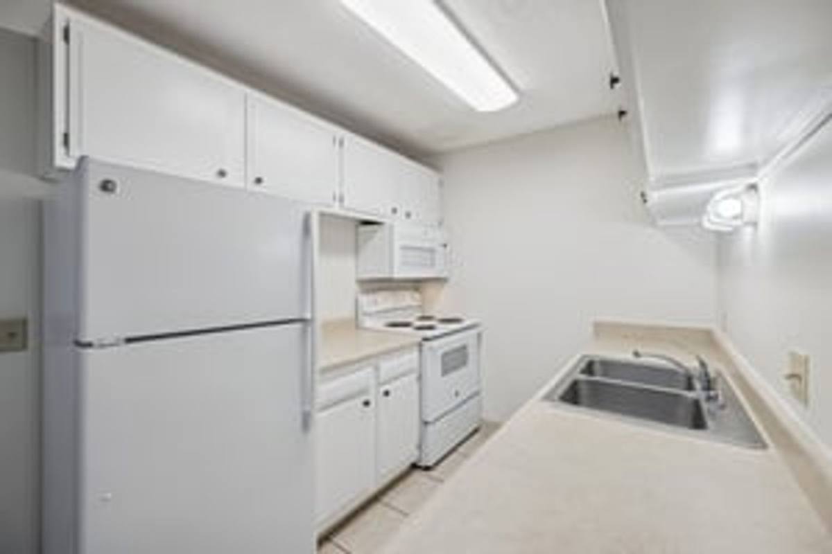 Apartment for rent at 2504 Vine St, Lincoln, NE 68503