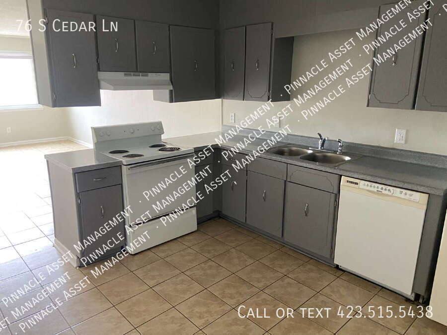 Apartment for rent at 76 S Cedar Lane, Fort Oglethorpe, GA 30742