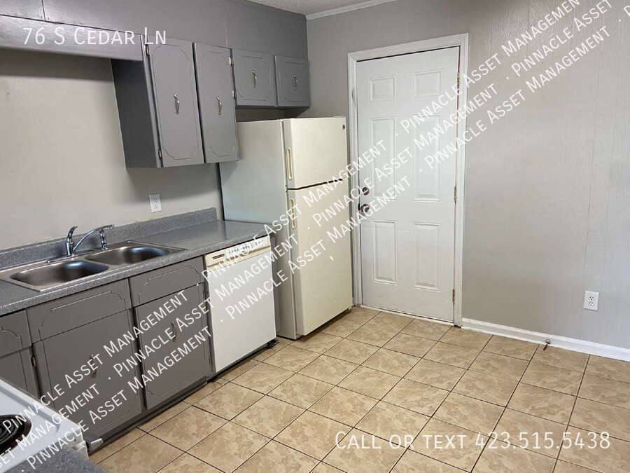 Apartment for rent at 76 S Cedar Lane, Fort Oglethorpe, GA 30742
