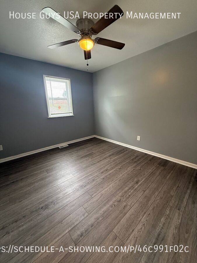 House for rent at 3201 E 20th St, Kansas City, MO 64127