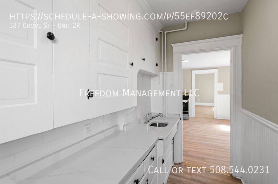 Apartment for rent at 389 Grove St #2R, Woonsocket, RI 02895