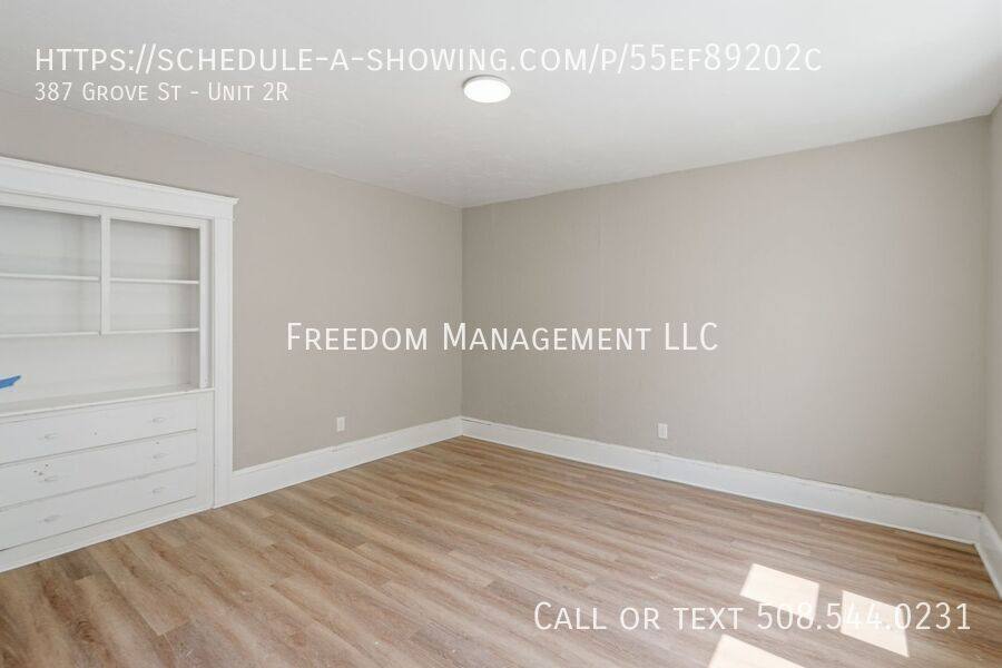 Apartment for rent at 389 Grove St #2R, Woonsocket, RI 02895