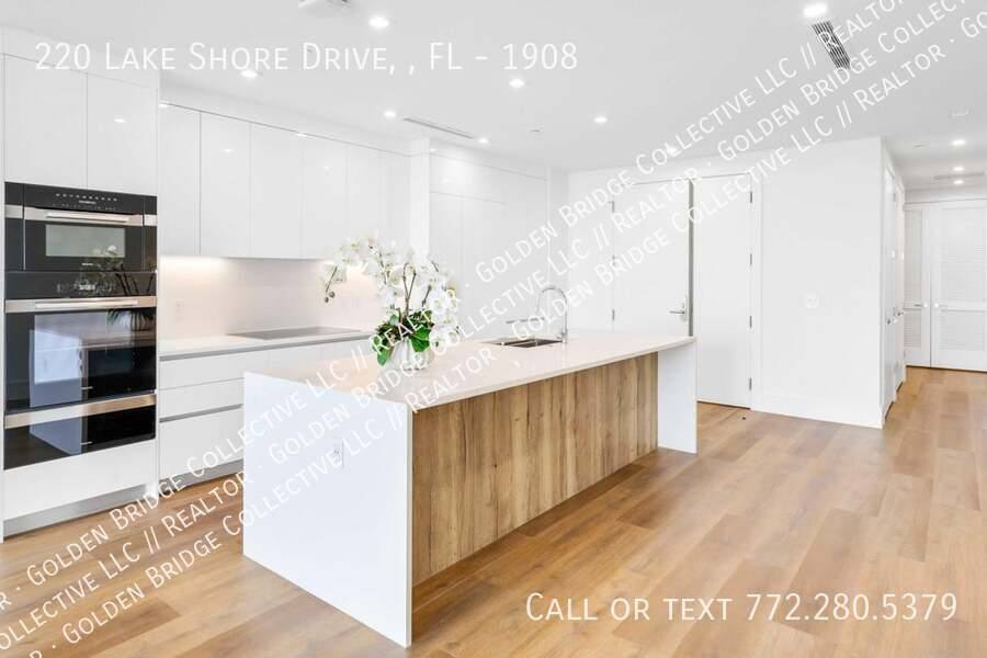 Apartment for rent at 220 Lake Shore Dr #1908, West Palm Beach, FL 33403