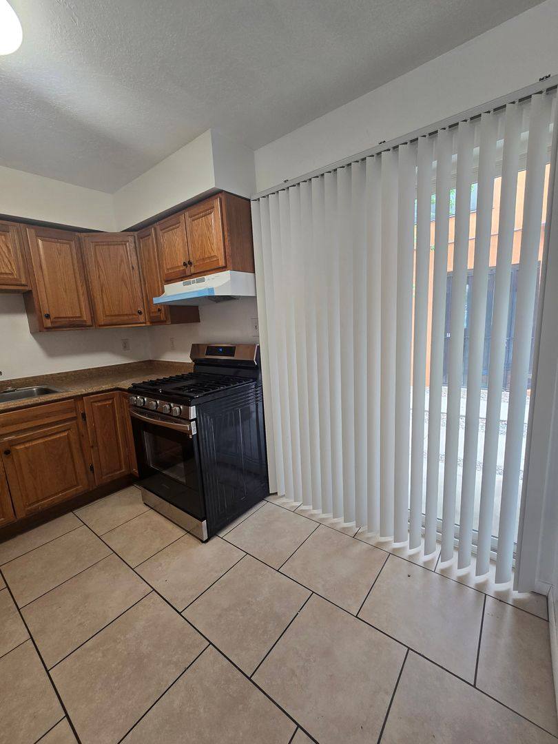 House for rent at 1832 Buena Vista Dr SE, Albuquerque, NM 87106