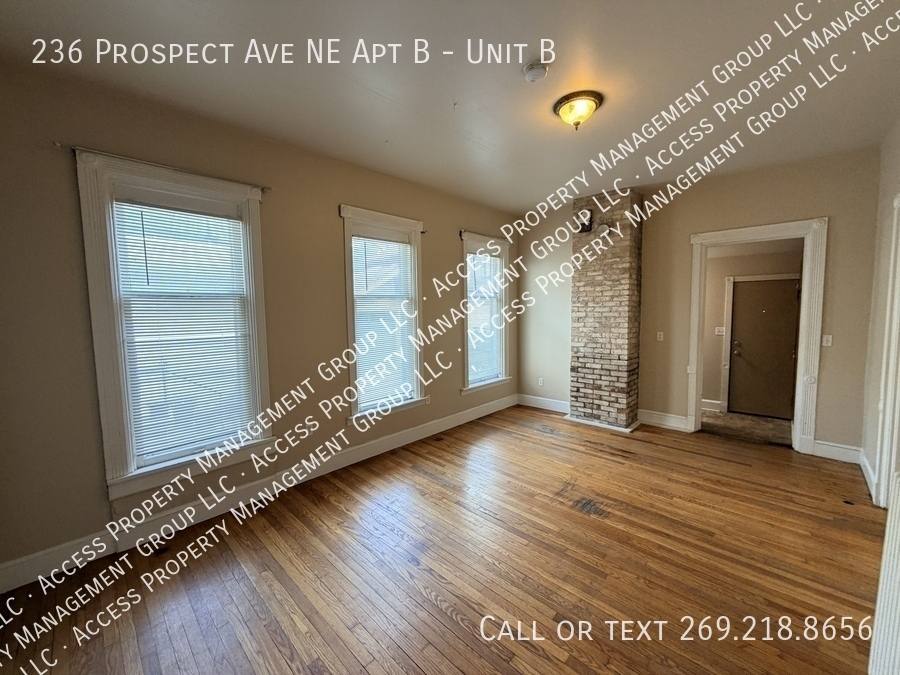 Apartment for rent at 236 Prospect Ave NE #B, Grand Rapids, MI 49503