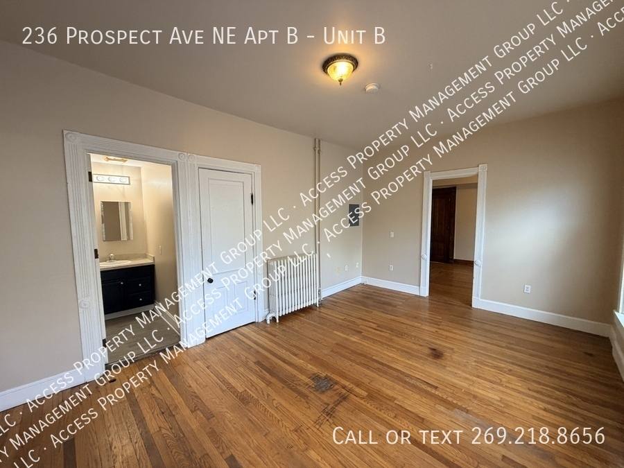 Apartment for rent at 236 Prospect Ave NE #B, Grand Rapids, MI 49503