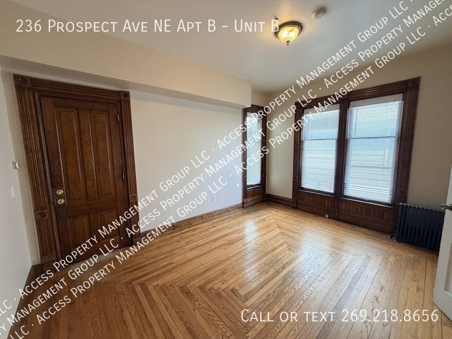Apartment for rent at 236 Prospect Ave NE #B, Grand Rapids, MI 49503