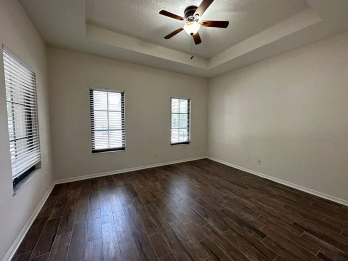 House for rent at 906 Pawstand Rd, Kissimmee, FL 34747