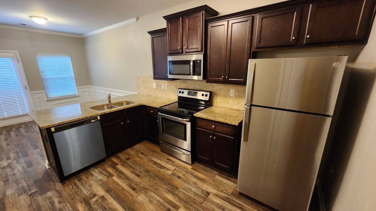 House for rent at 4680 Ravenwood Loop, Union City, GA 30291
