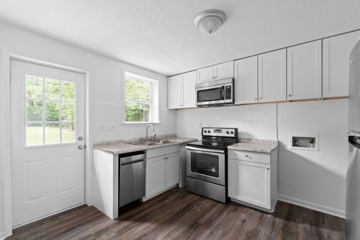 Apartment for rent at 706 Britton Springs Rd, Clarksville, TN 37042