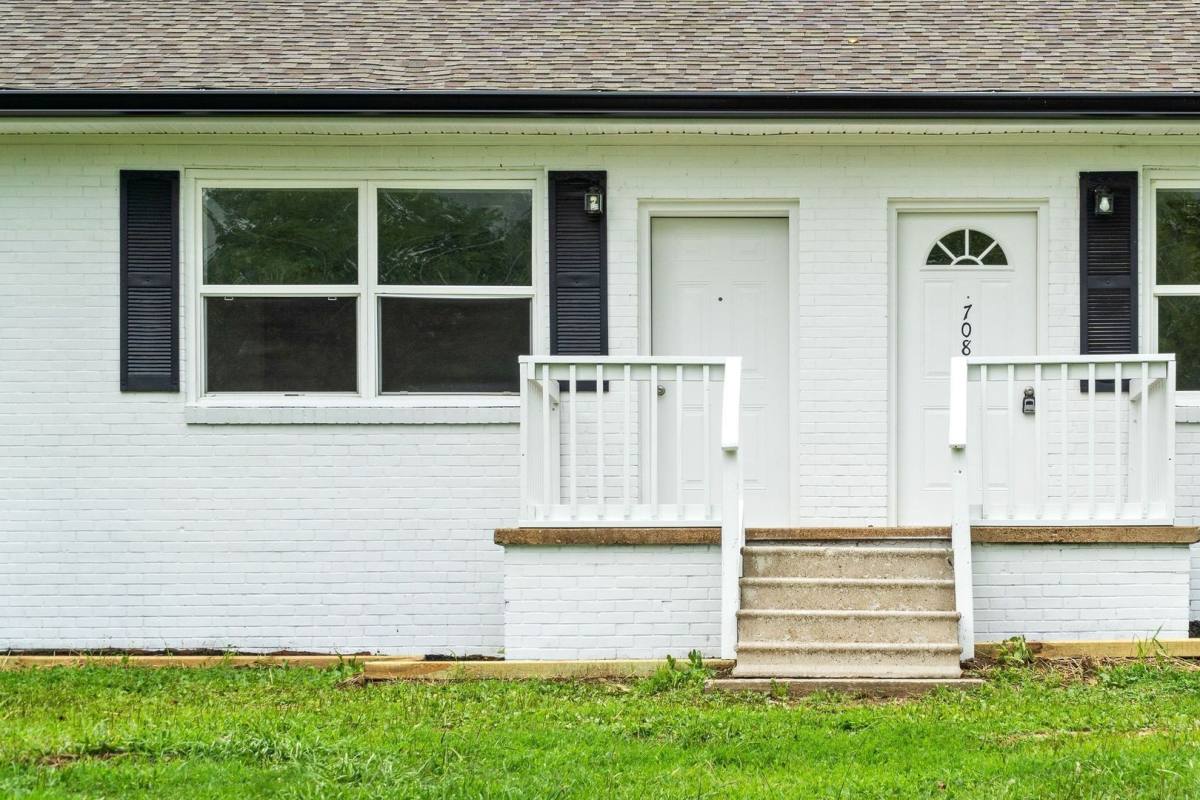 Apartment for rent at 706 Britton Springs Rd, Clarksville, TN 37042