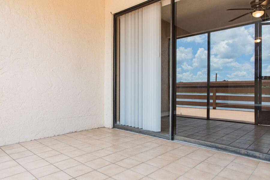 Condo for rent at 1902 Garden Lake Dr, Winter Haven, FL 33884