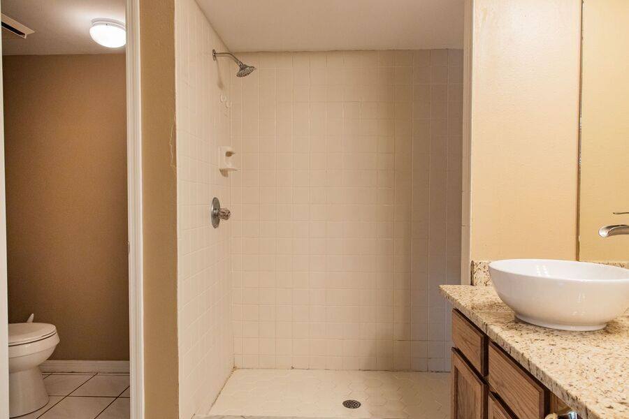 Condo for rent at 1902 Garden Lake Dr, Winter Haven, FL 33884