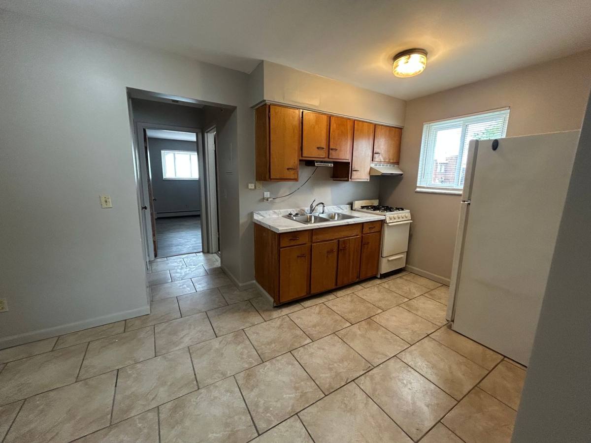 Apartment for rent at 325 Pike St, Cincinnati, OH 45215
