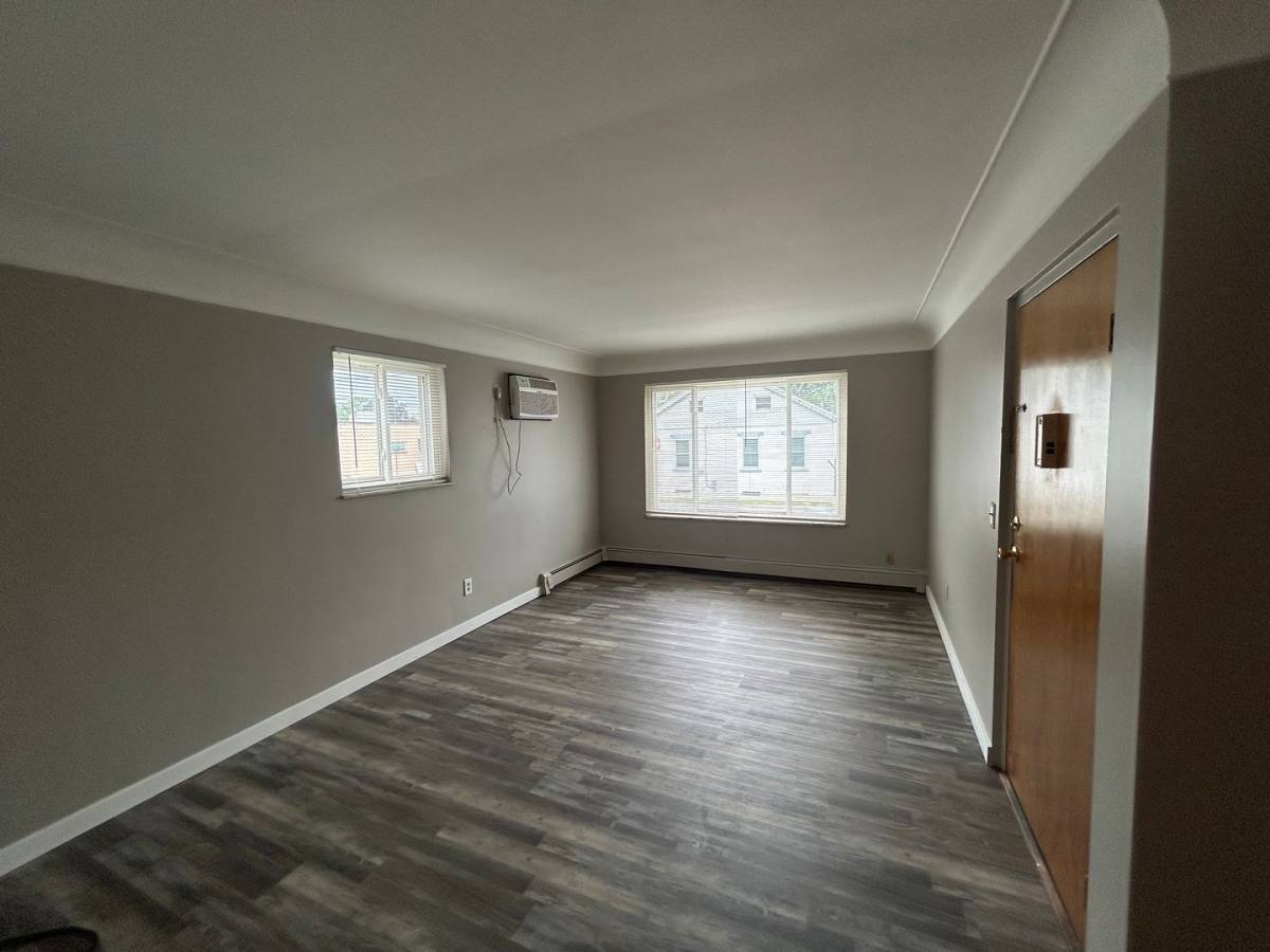 Apartment for rent at 325 Pike St, Cincinnati, OH 45215
