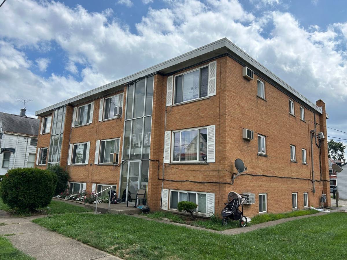 Apartment for rent at 325 Pike St, Cincinnati, OH 45215