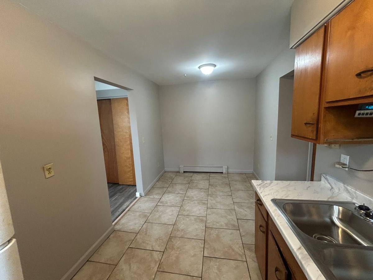 Apartment for rent at 325 Pike St, Cincinnati, OH 45215