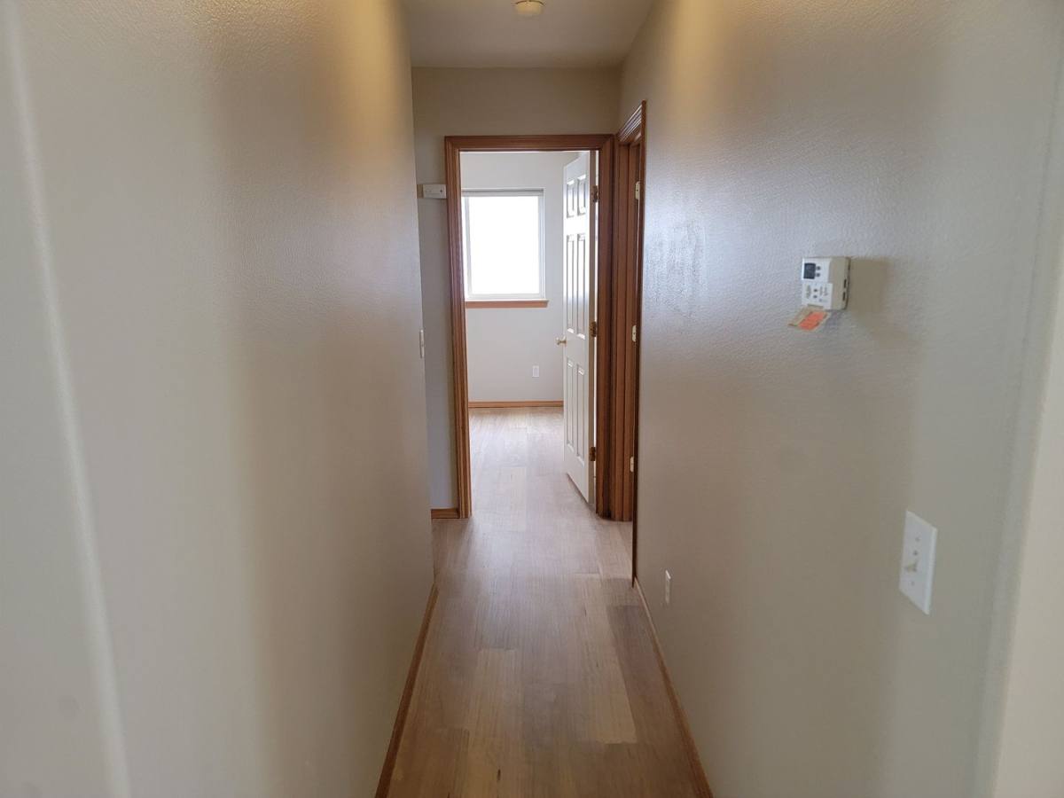 House for rent at 1702 N Aladdin Rd, Greenacres, WA 99016
